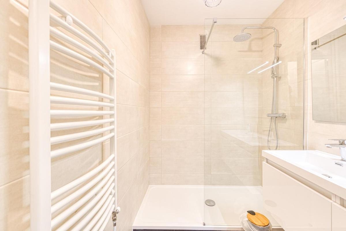 Magnificent Apartment, 4 Bedrooms, Fiber Wifi Grenoble Exterior foto